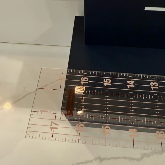 Set of skinbetter science shelf display items - Picture 2 of 9